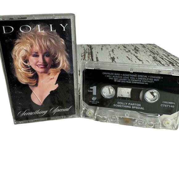 Dolly Parton Something Special 1995 Sony Music Cassette Tape Country Classic Vtg - Picture 2 of 7